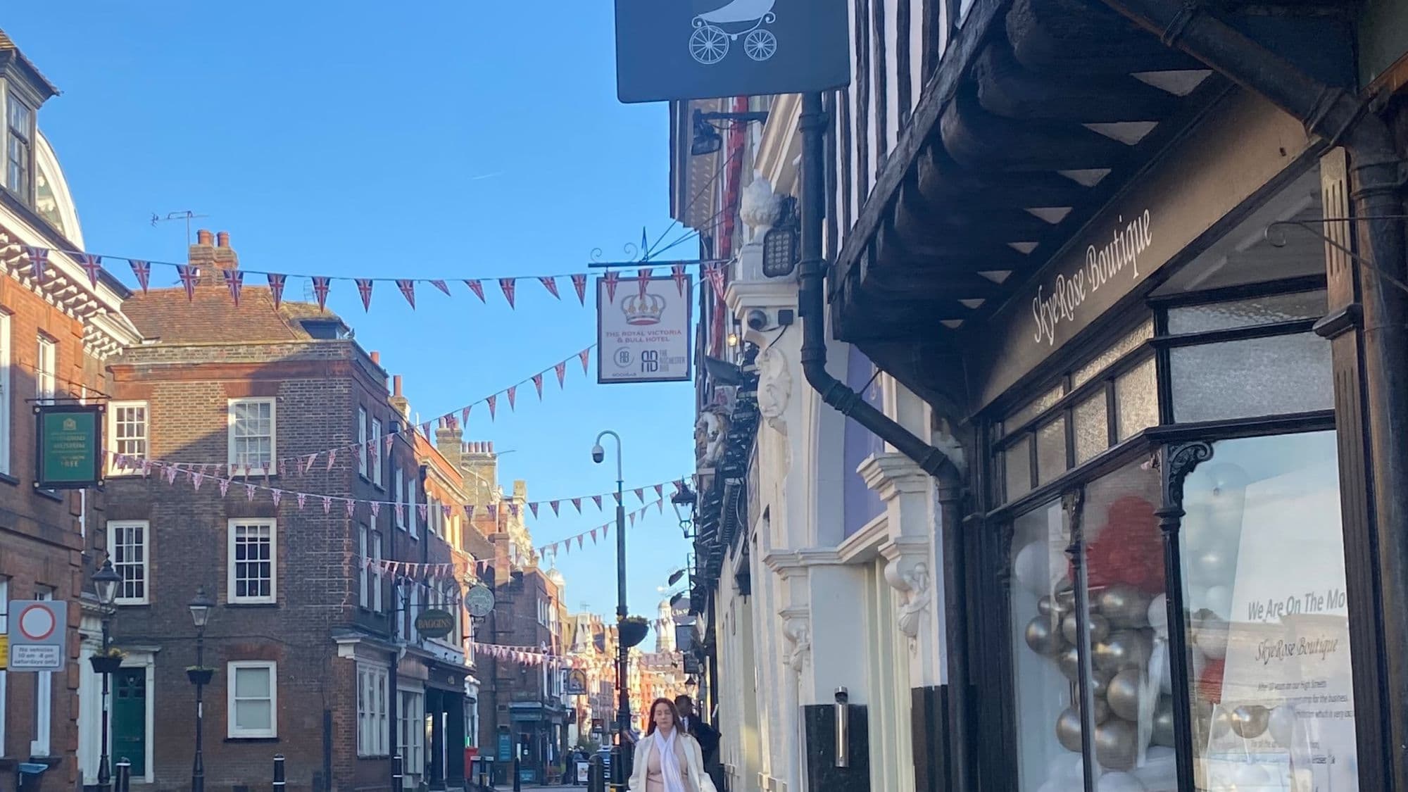 Eating in Rochester High Street